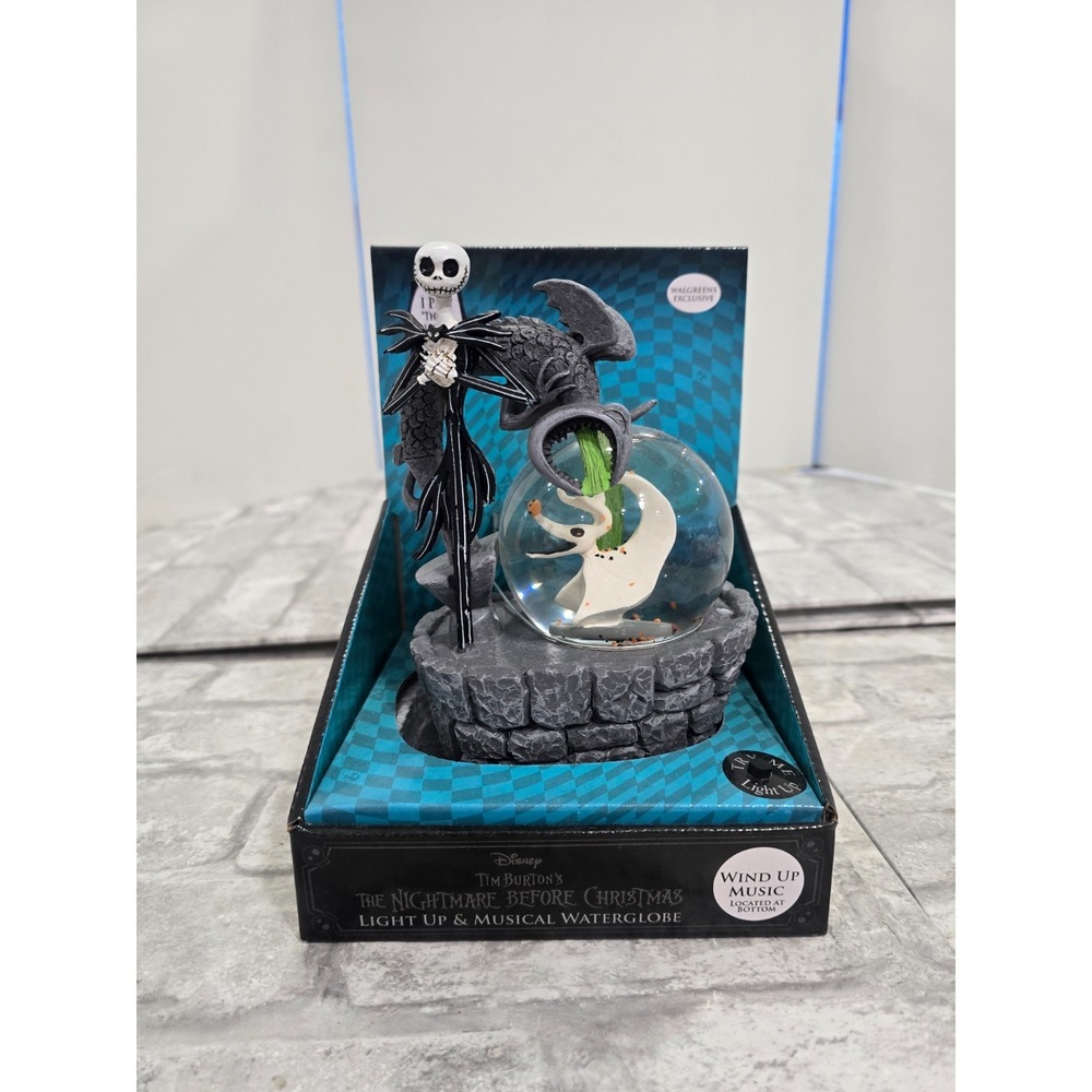 Disney Tim Burton's Nightmare Before Christmas Light Up Music Water Globe VIDEO